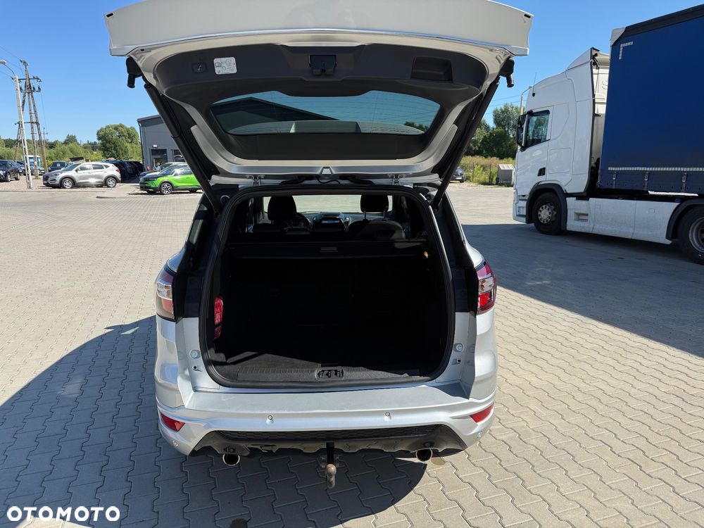 Ford Kuga 1.5 EcoBoost 2x4 ST-Line - 10