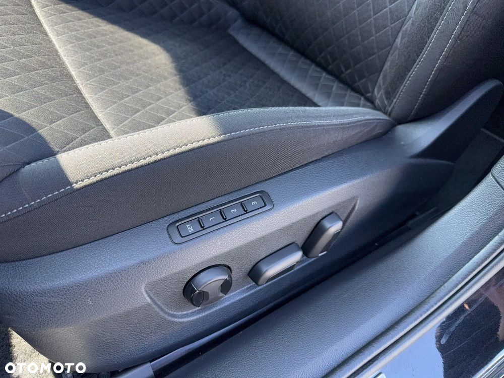 Skoda Superb 2.0 TSI Ambition DSG - 11