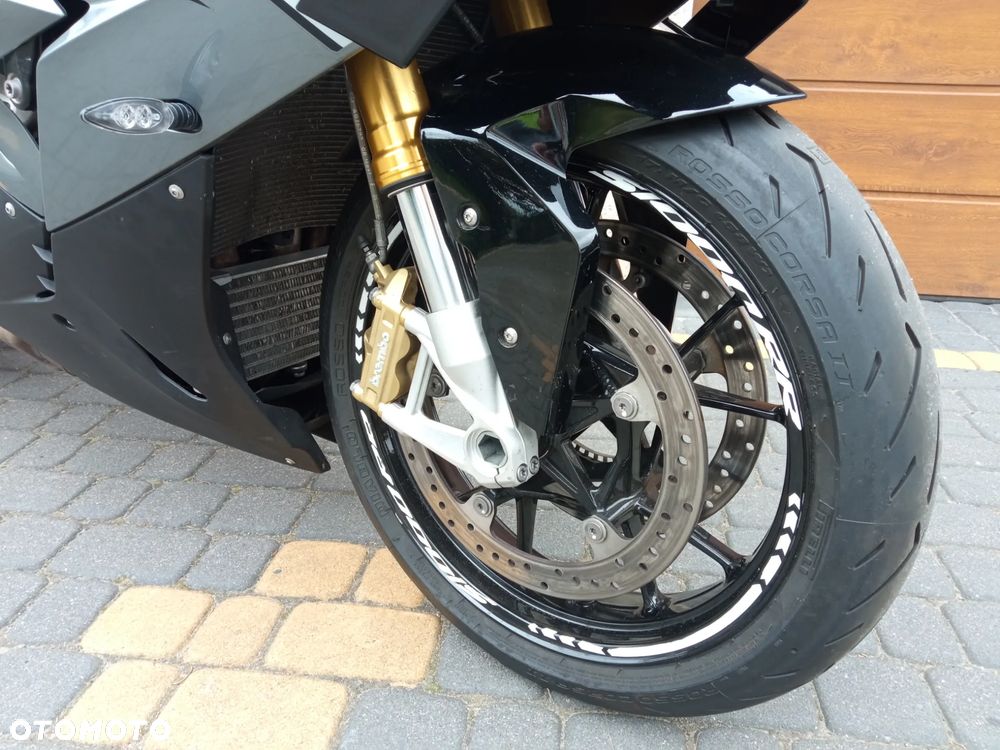 BMW S - 22