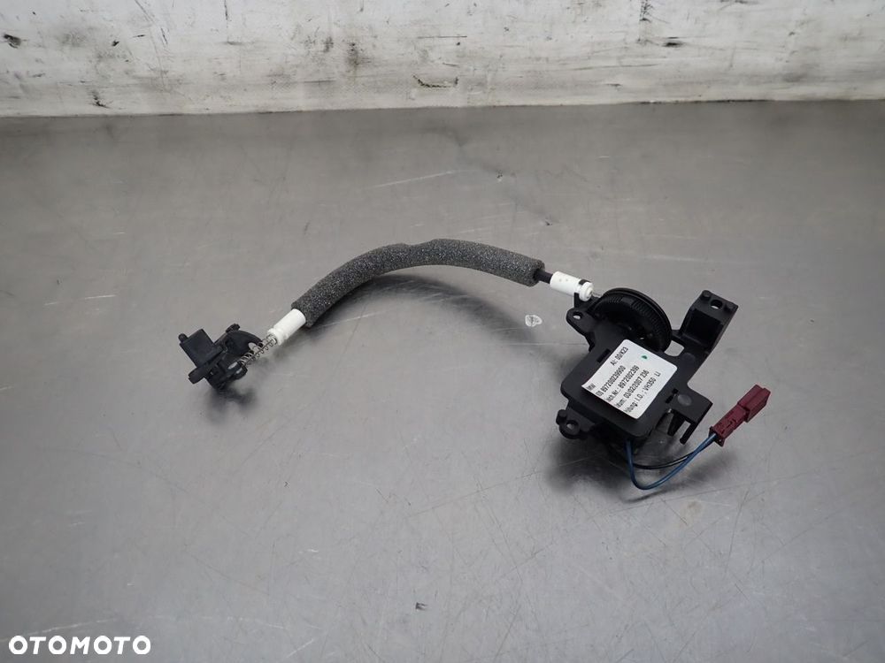 UCHWYT MOCOWANIE ROLETY LEWE BMW E91 897200239900 - 1