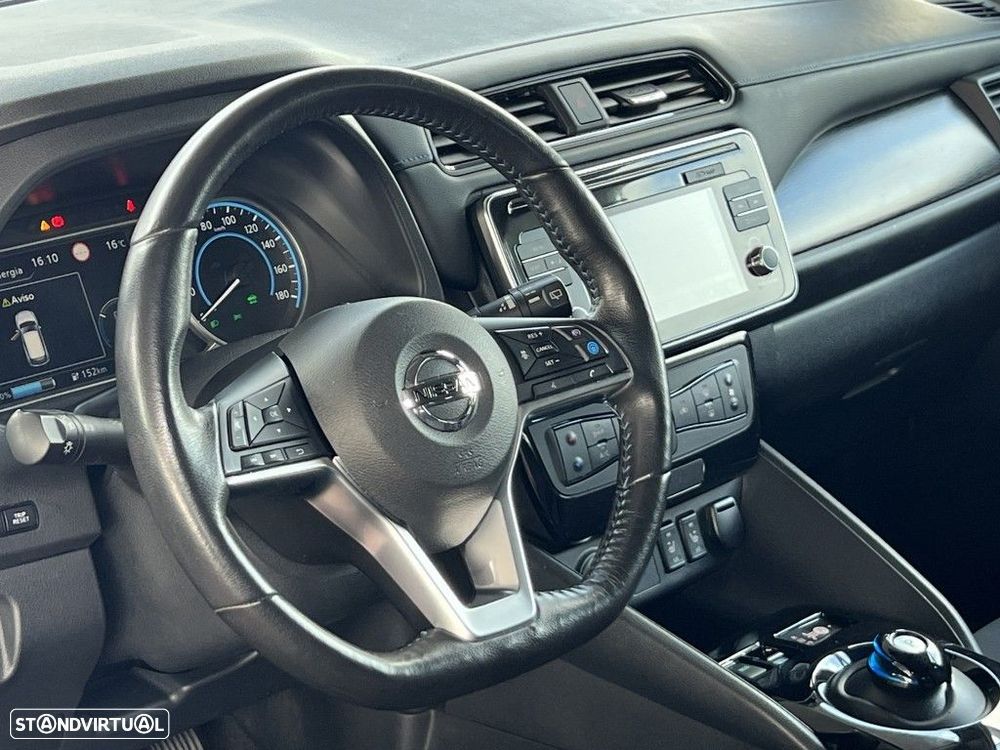 Nissan Leaf N-Connecta Two Tone - 6