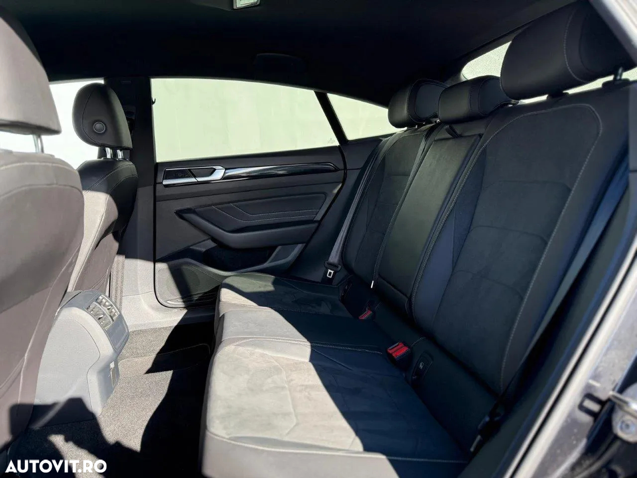 Volkswagen ARTEON 2.0 TSI DSG R-Line Edition - 11