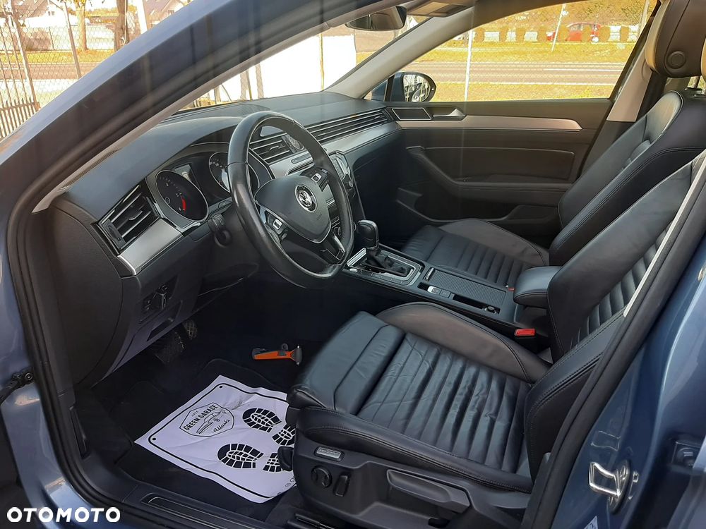 Volkswagen Passat 1.6 TDI SCR DSG Business - 29