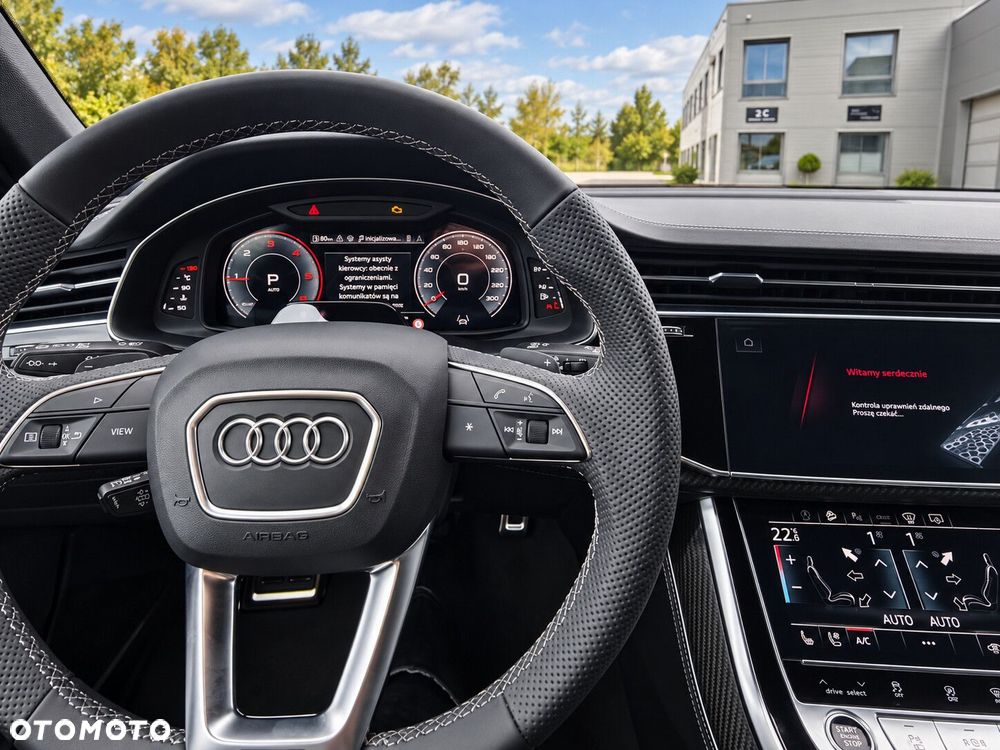 Audi Q8 - 17