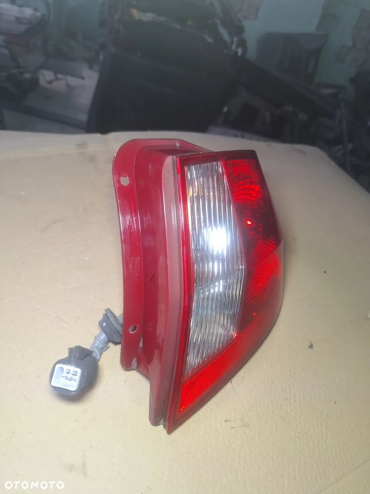 HYUNDAI GETZ lampa prawa tył - 2