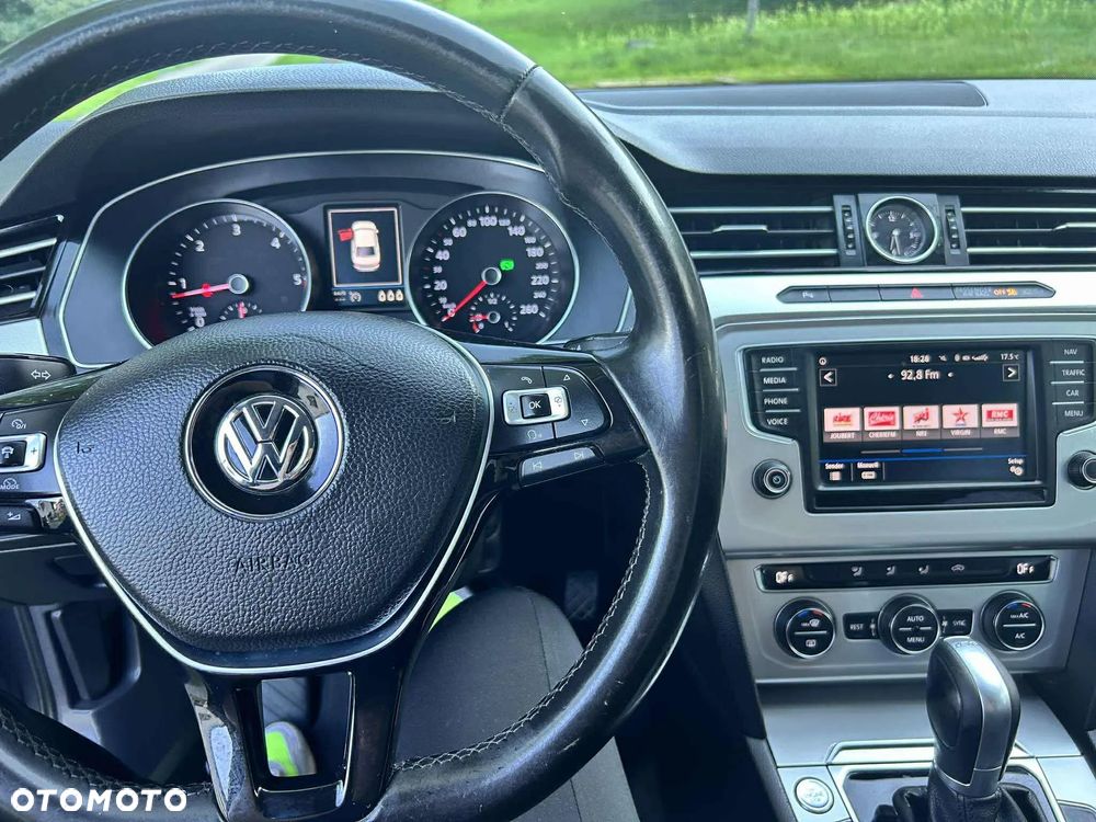 Volkswagen Passat Variant 1.6 TDI (BlueMotion Technology) DSG Comfortline - 3