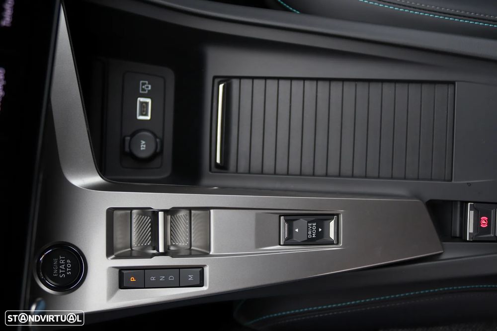 Peugeot 308 SW 1.2 PureTech Allure EAT8 - 29