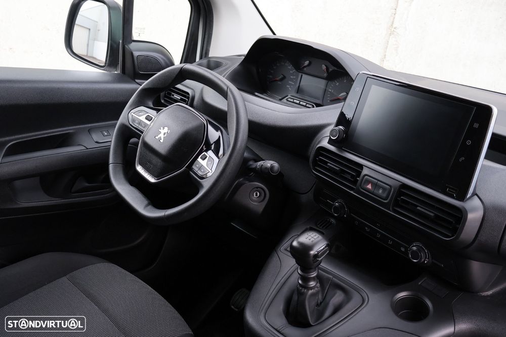 Peugeot Partner 1.5 BlueHDi Premium LONGA (IVA dedutível) - 17