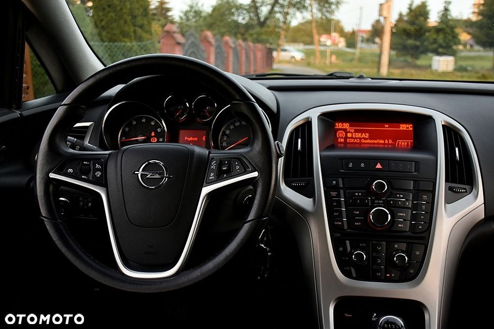 Opel Astra 1.6 Color Edition - 17