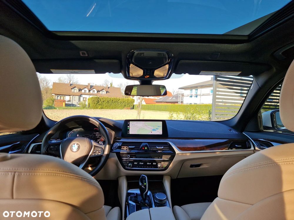 BMW Seria 5 530i Sport Line - 14