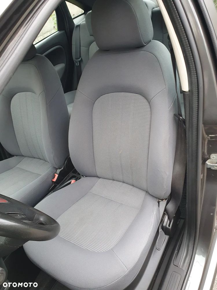 Fiat Linea 1.4 Active - 17