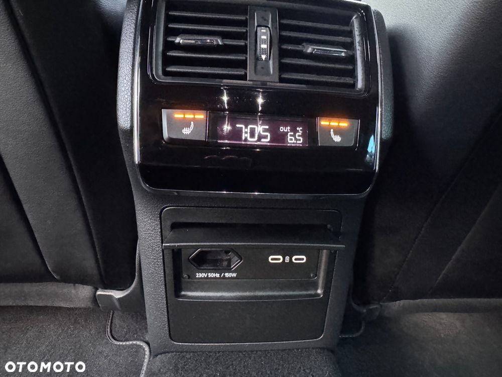 Skoda Superb 2.0 TDI SCR Sportline DSG - 40