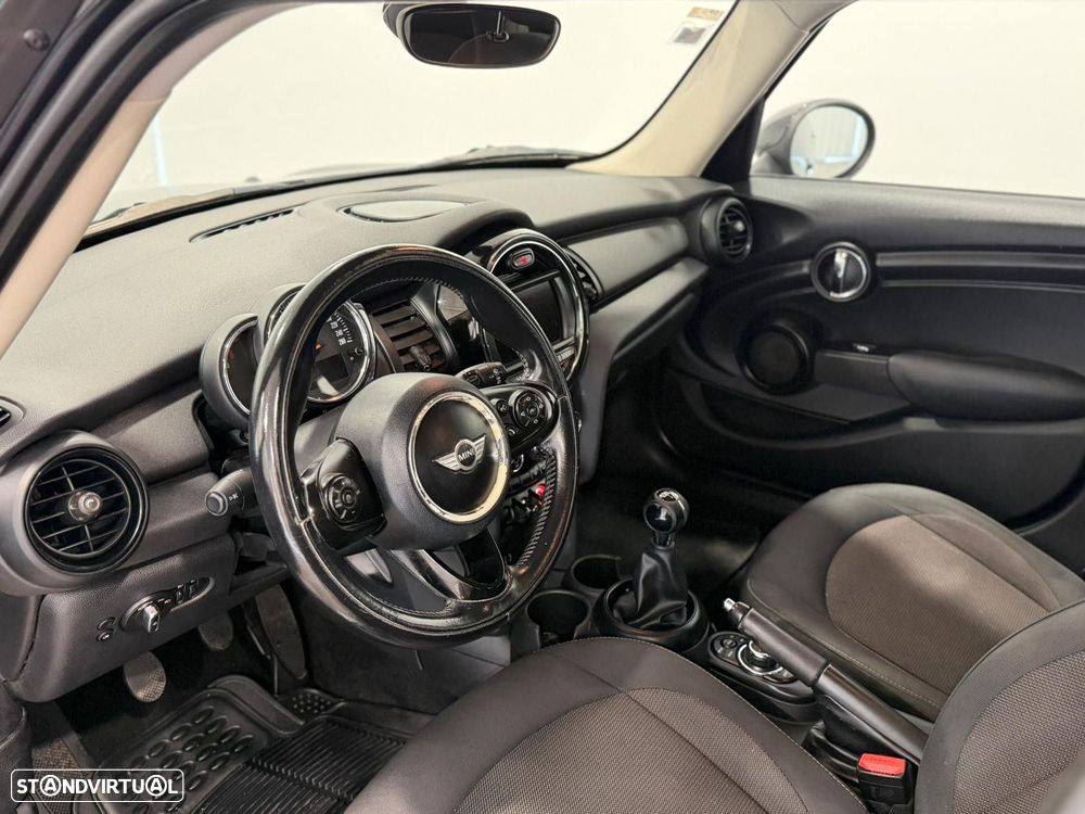 MINI 5 Portas One D - 6
