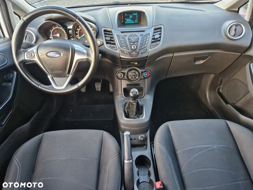 Ford Fiesta - 2