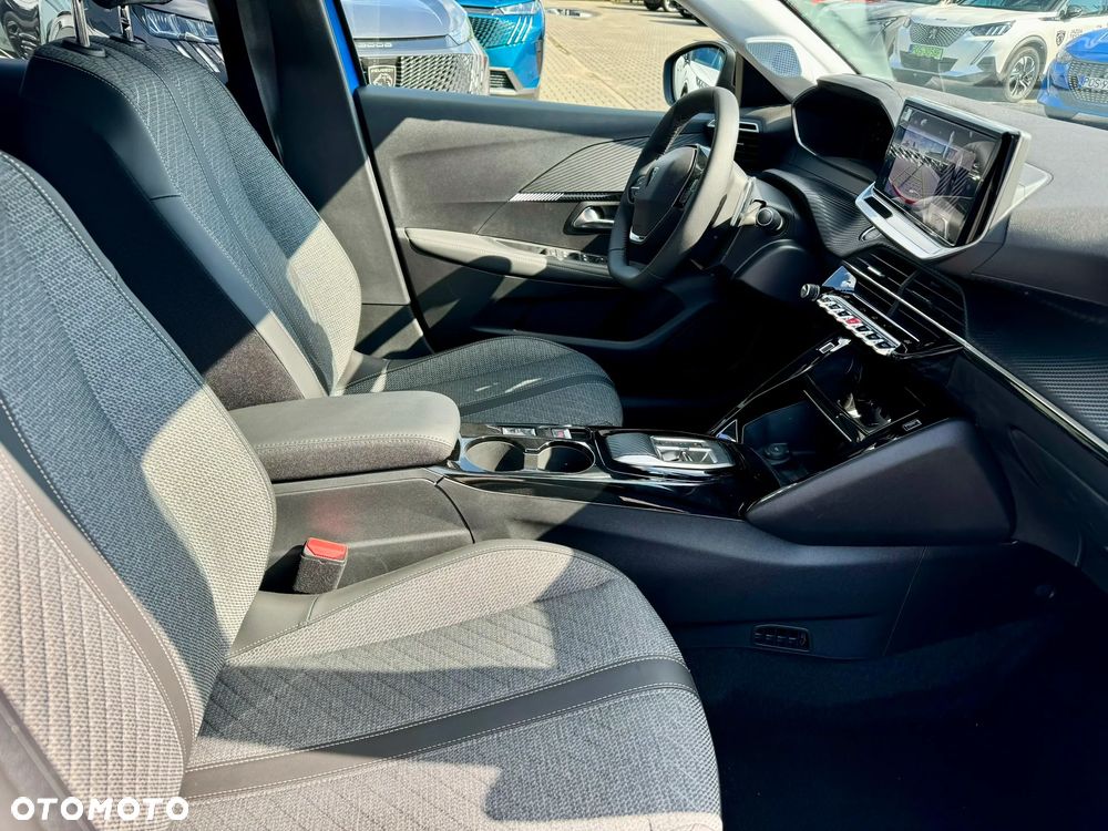 Peugeot 208 1.2 mHEV Allure e-DCS6 - 10