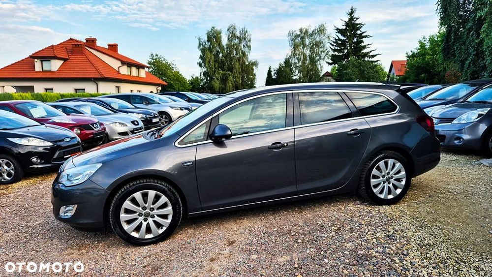 Opel Astra 1.6 T Cosmo - 22