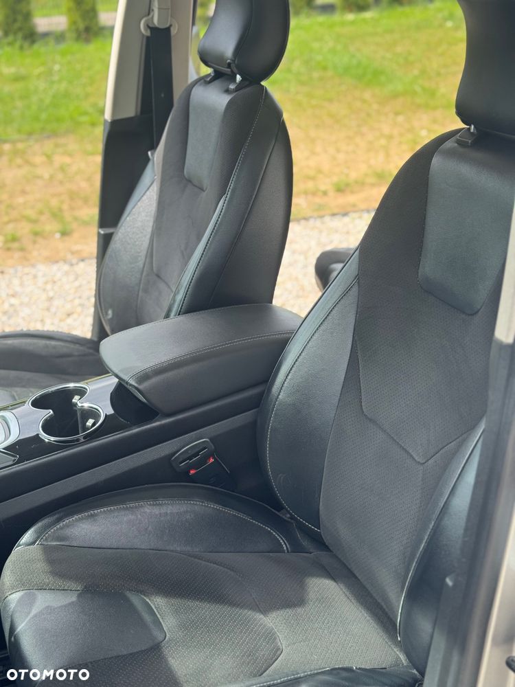 Ford S-Max 2.0 TDCi 4WD Titanium PowerShift - 27