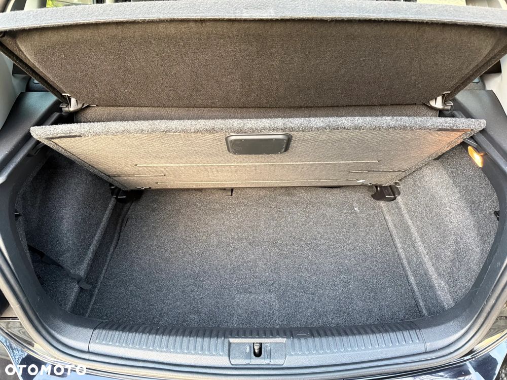 Volkswagen Polo - 10