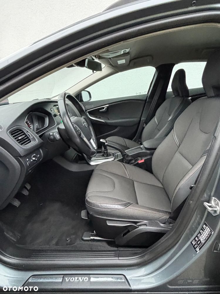 Volvo V40 D2 Ocean Race - 6