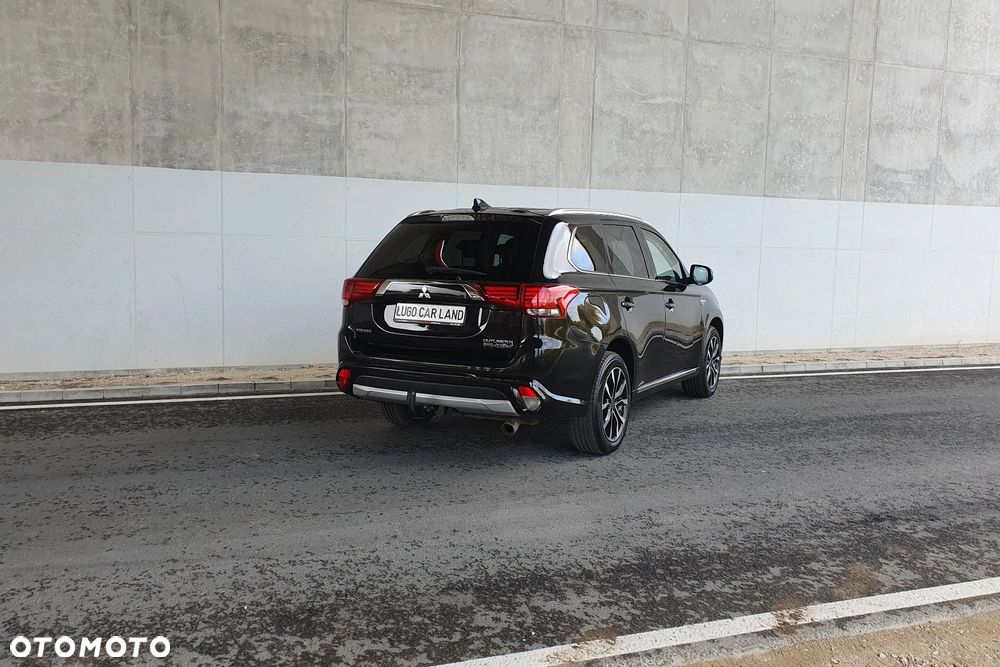 Mitsubishi Outlander Instyle NAVI - 3