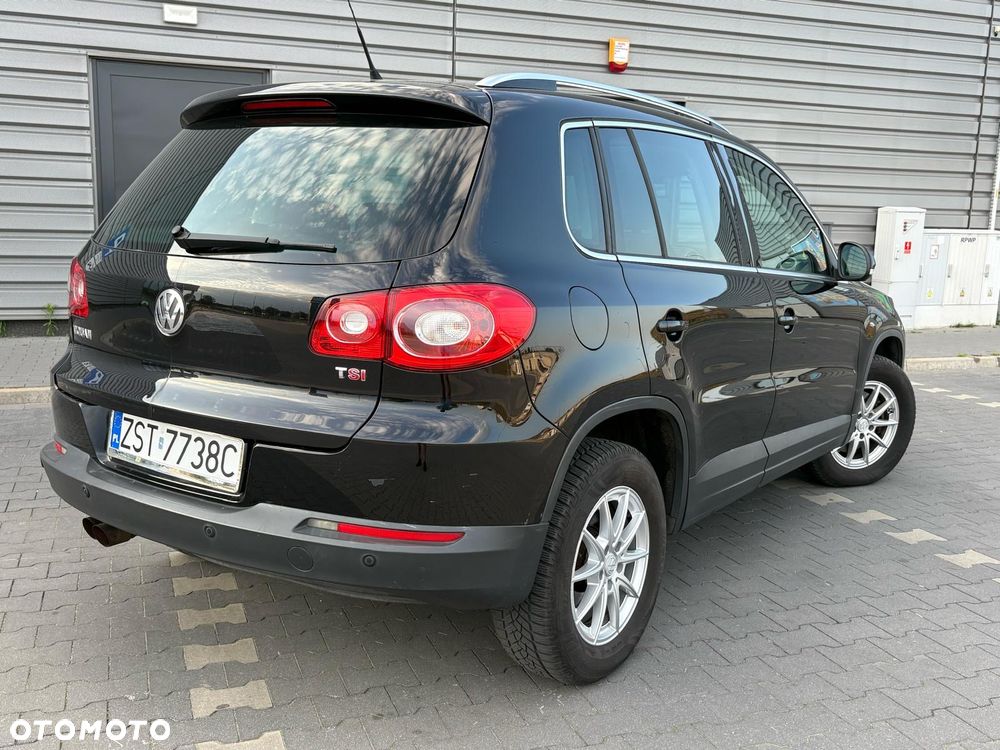 Volkswagen Tiguan - 14