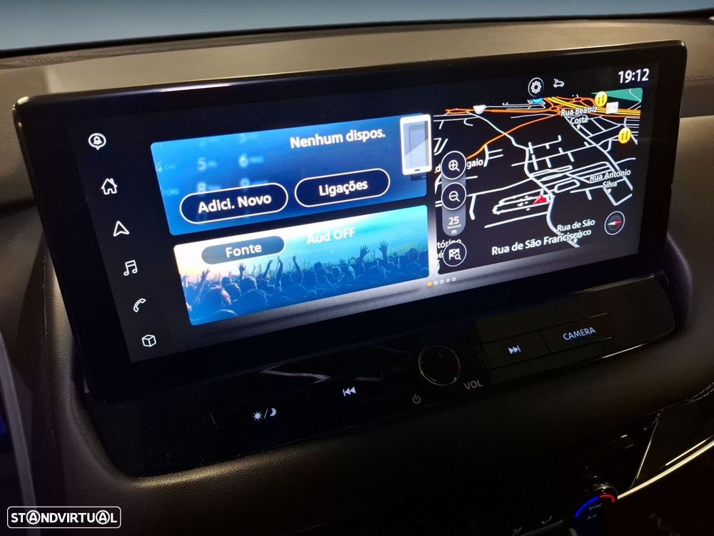 Nissan Qashqai 1.3 DIG-T N-Connecta LED+SKY Xtronic - 15