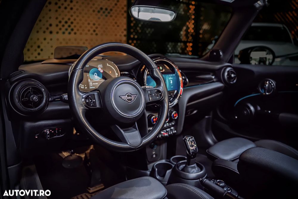 Mini Cooper Aut. Essential Trim - 11