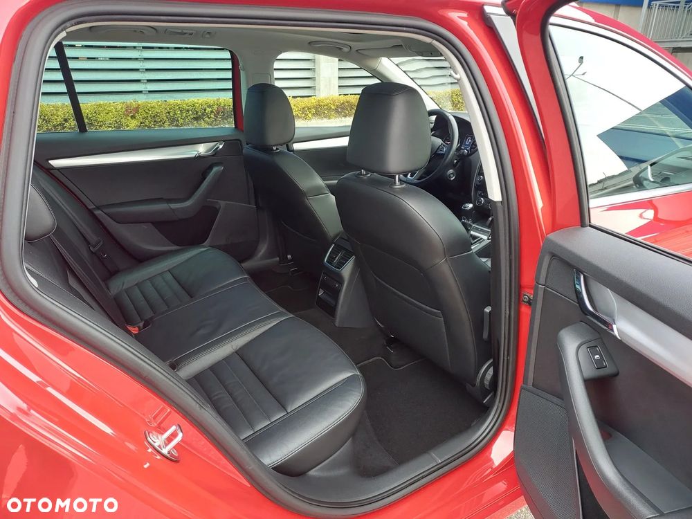 Skoda Octavia 2.0 TDI Elegance - 22