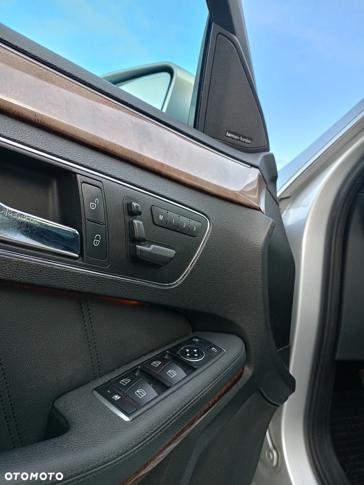 Mercedes-Benz Klasa E 350 4Matic 7G-TRONIC - 16