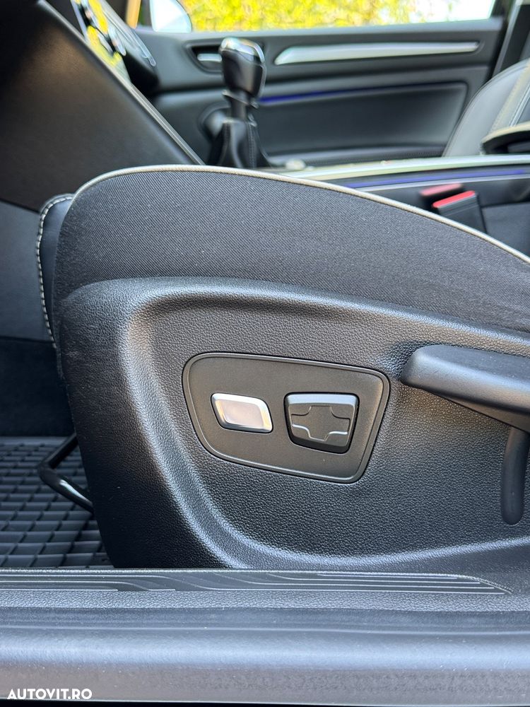 Renault Megane ENERGY dCi 130 BOSE EDITION - 14