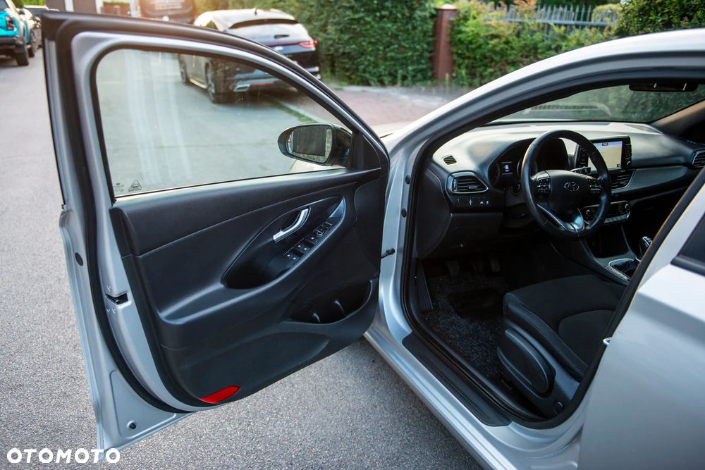 Hyundai i30 1.4 T-GDI YES - 17