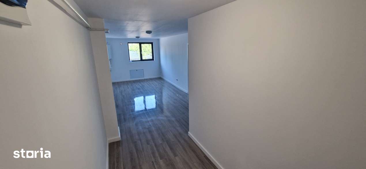 Apartament 3 camere open space, 63 mp, Bals zona centrala — fotografia 1