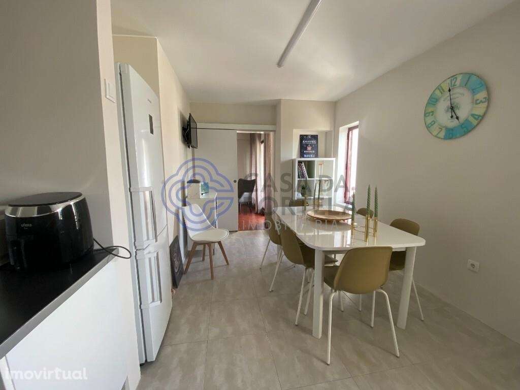 Apartamento T4 para Arrendar totalmente remodelado Sra. Da Hora com 12 - Grande imagem: 4/46