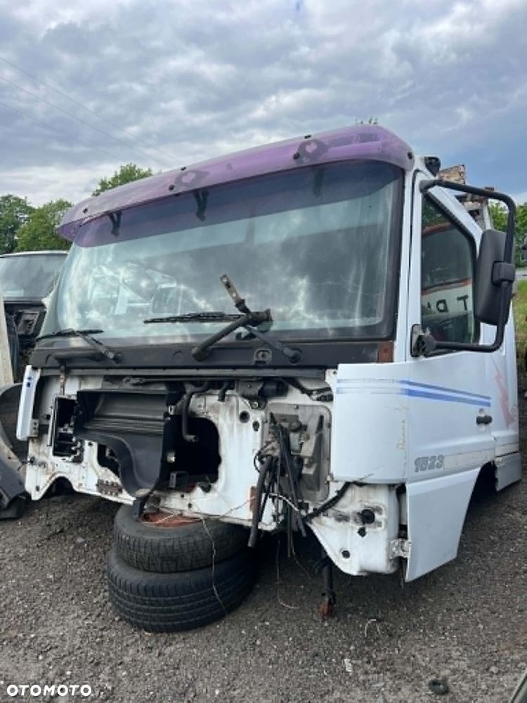 KABINA Mercedes Atego 1523 !! SYPIALNA !! EURO 3 - 13