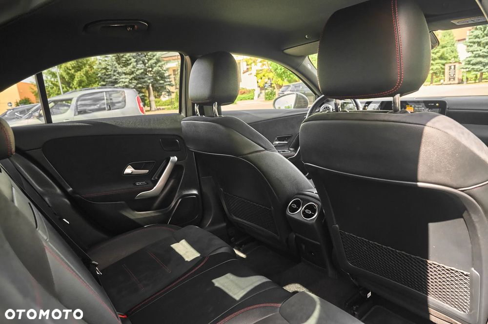 Mercedes-Benz Klasa A 220 d AMG Line 8G-DCT - 26