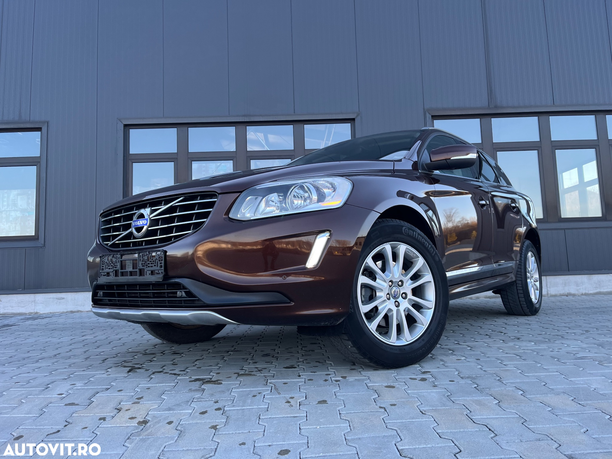 Volvo XC 60 D4 Geartronic Summum - 10