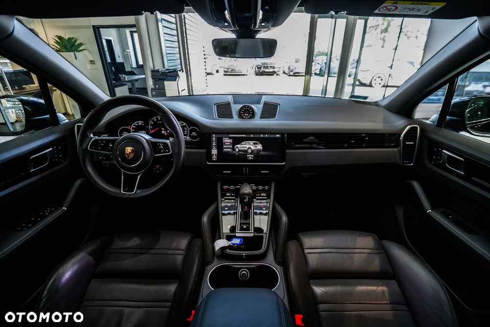 Porsche Cayenne Standard - 6