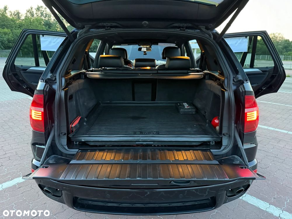 BMW X5 3.0si xDrive - 14