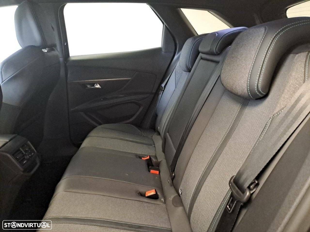 Peugeot 3008 1.5 BlueHDi Allure Pack EAT8 - 10