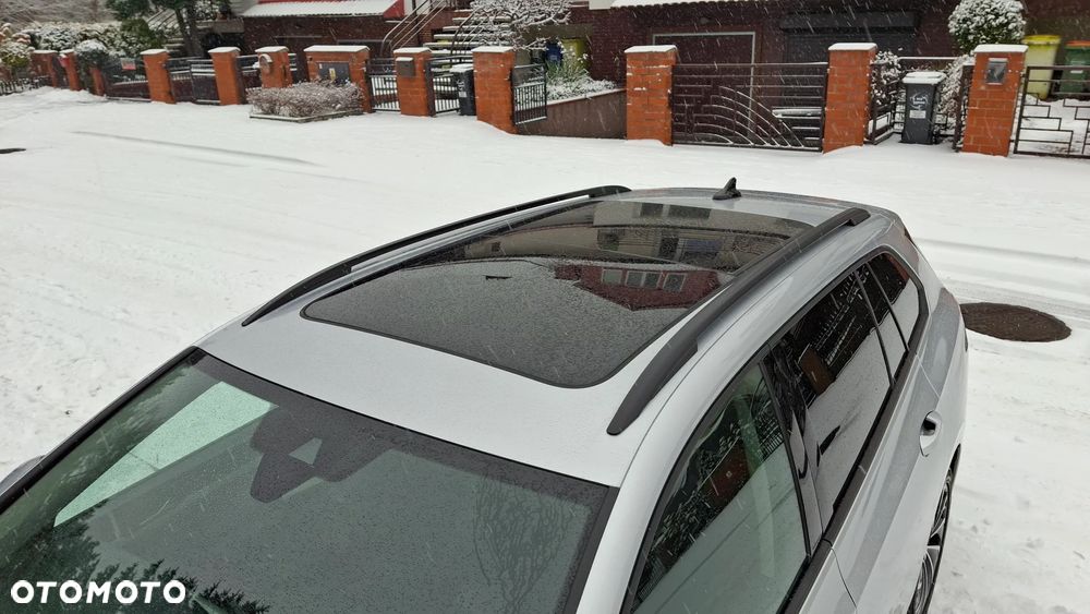 Volkswagen Golf Variant 2.0 TDI SCR DSG Life - 23