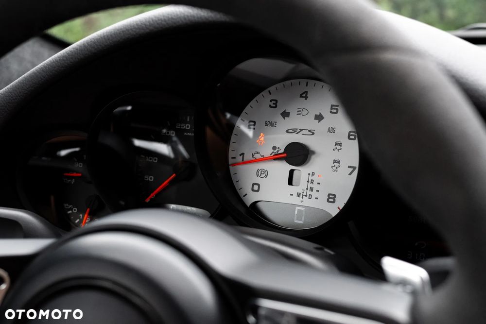 Porsche 911 Carrera GTS PDK - 23
