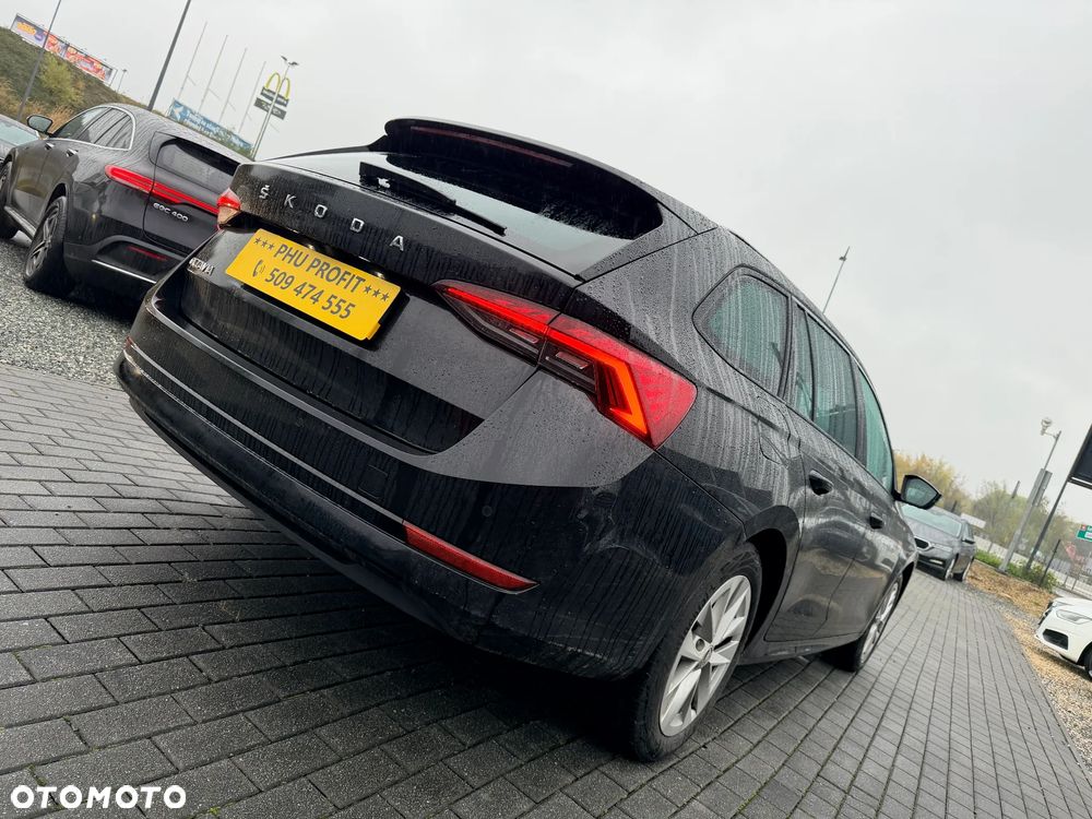 Skoda Octavia 2.0 TDI Ambition DSG - 9