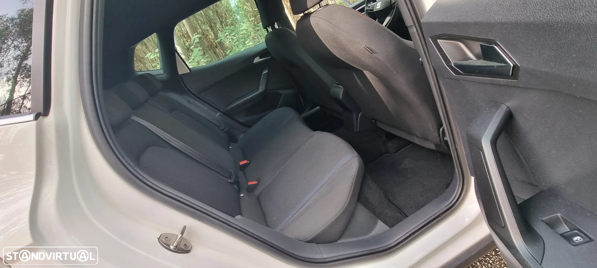 SEAT Arona 1.0 TSI FR - 10