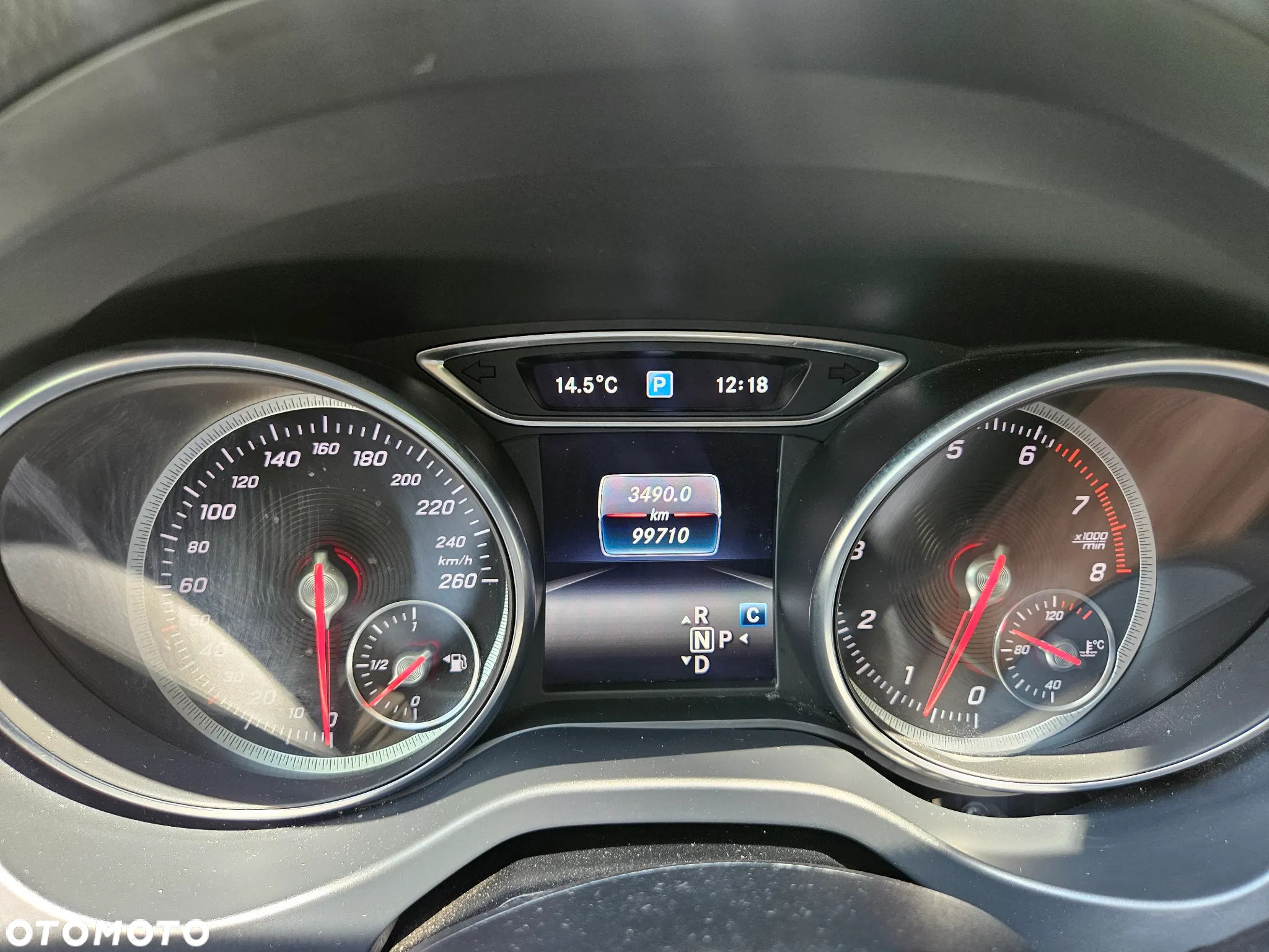 Mercedes-Benz CLA 180 7G-DCT Urban - 26
