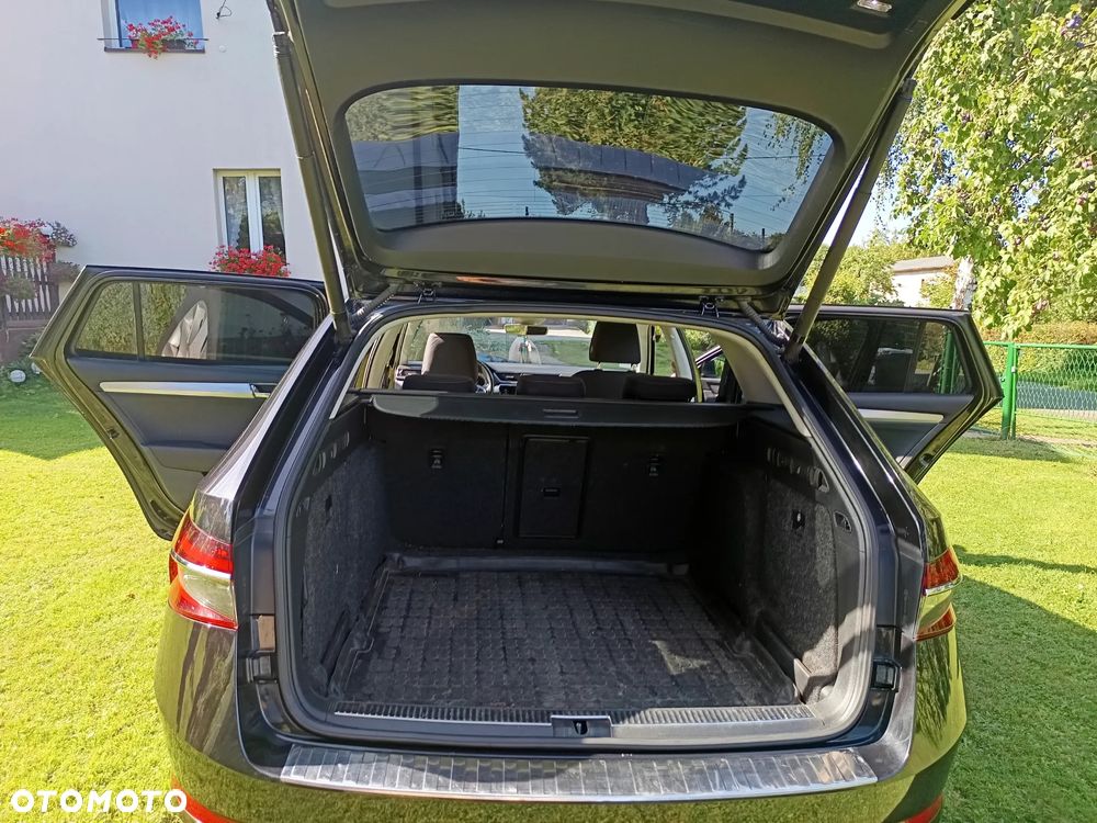 Skoda Superb 2.0 TSI Ambition DSG - 20