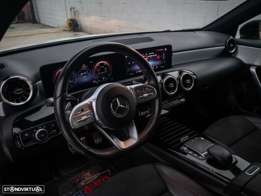 Mercedes-Benz A 250 e AMG Line - 22