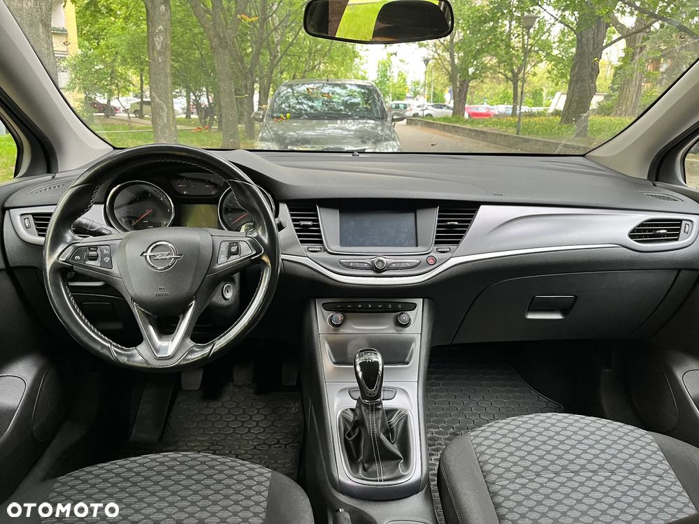 Opel Astra 1.6 CDTI Enjoy S&S - 9