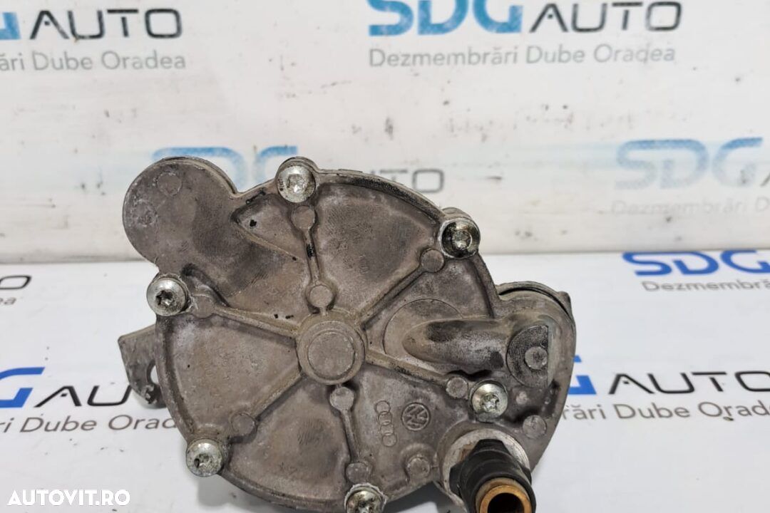 Pompa vacuum 076 145 100 Volkswagen T4 / Volkswagen LT / Volkswagen Crafter 2.4 - 2.5 TDI - 1