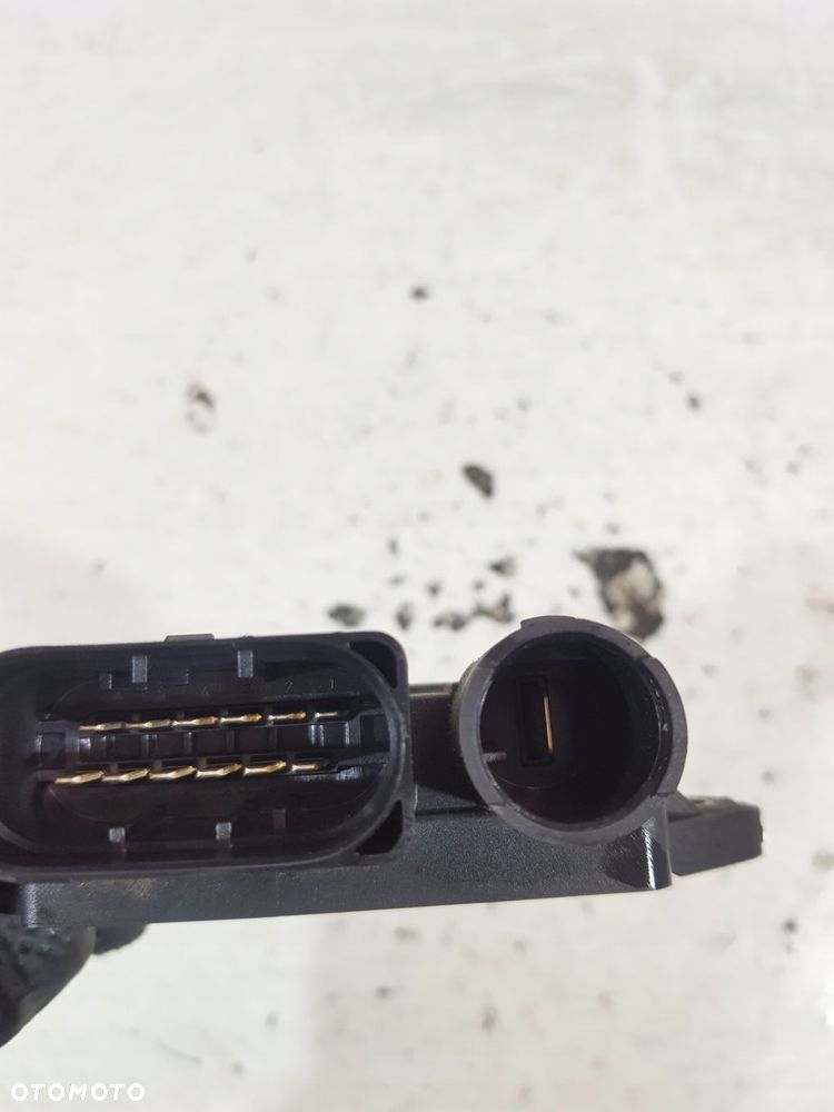 przekaźnik świec żarowych a6549001300 mercedes 2.0 cdi 654920 - 9