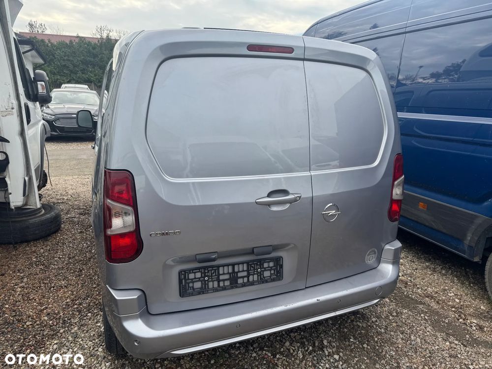 Opel Combo E 1,6CDTI 18-23drzwi tył prawe i lewe - 1